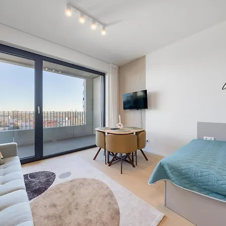 Design - Pristavna, & Parking Апартаменти Братислава