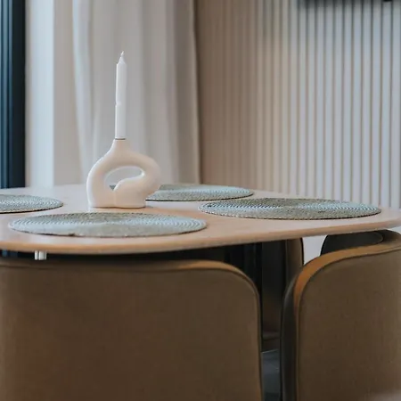 Апартаменти Design - Pristavna, & Parking