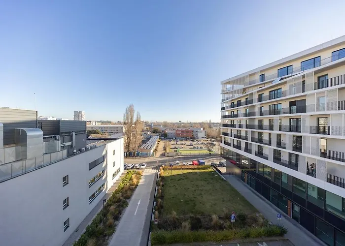 Design - Pristavna, & Parking Апартаменти