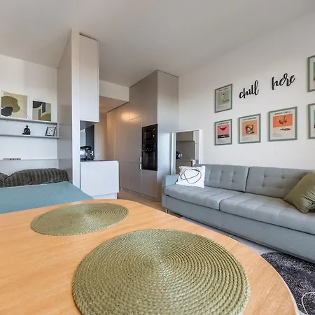 Design - Pristavna, & Parking Apartman